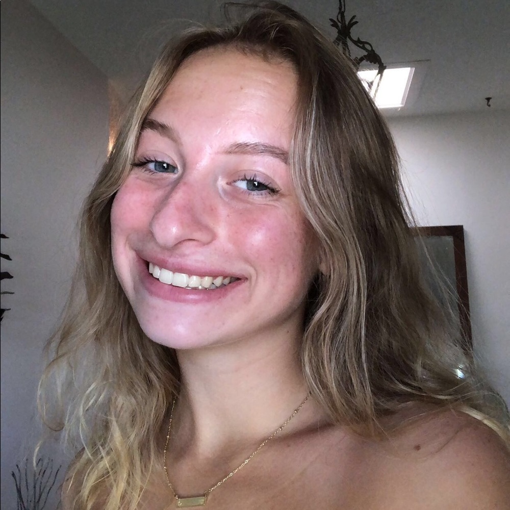 Meet your Posher, Kellie